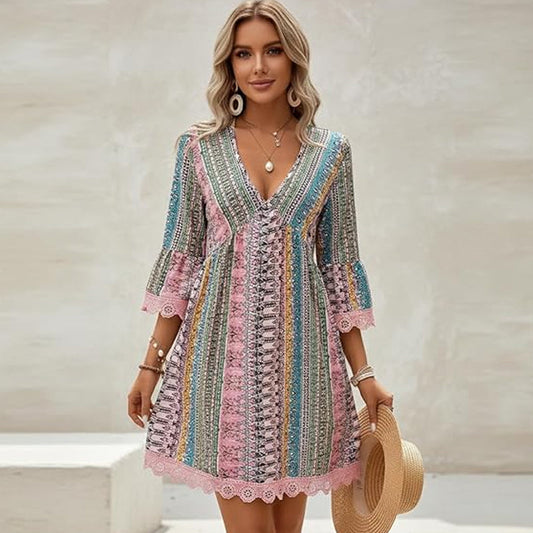 📢📢50 % Rabatt!!🌿✨Minikleid für Damen mit V-Ausschnitt, geometrischem Muster und Spitzenbesatz – perfekt für den Urlaub